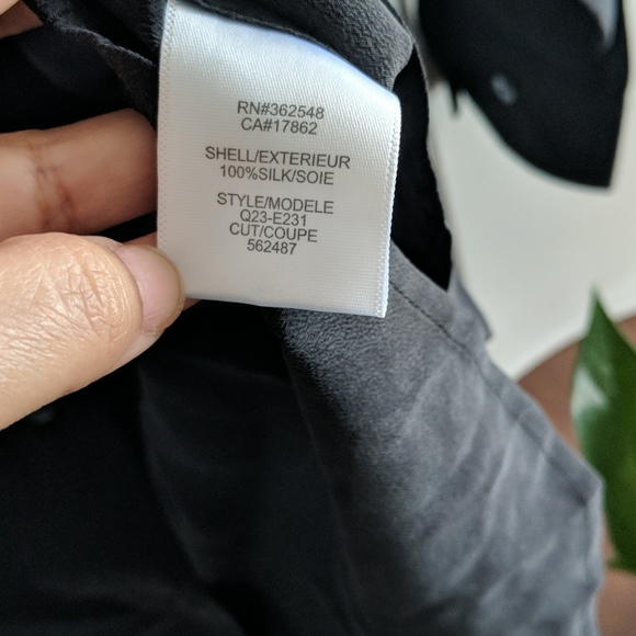 Equipment Slim Signature Silk Shirt - Picture 4 of 5